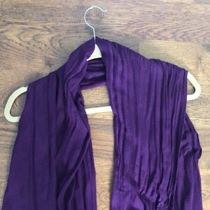 2 Cejon scarves in red and purple